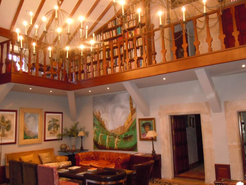 Palacio Chaves Hotel Trujillo Eksteriør bilde