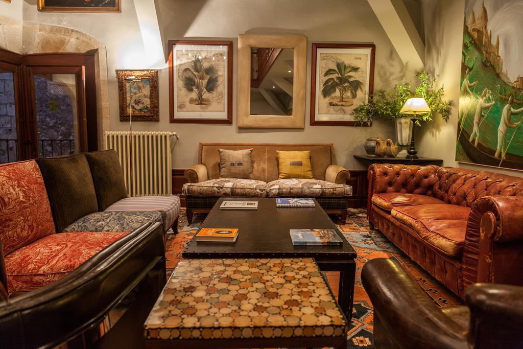 Palacio Chaves Hotel Trujillo Eksteriør bilde